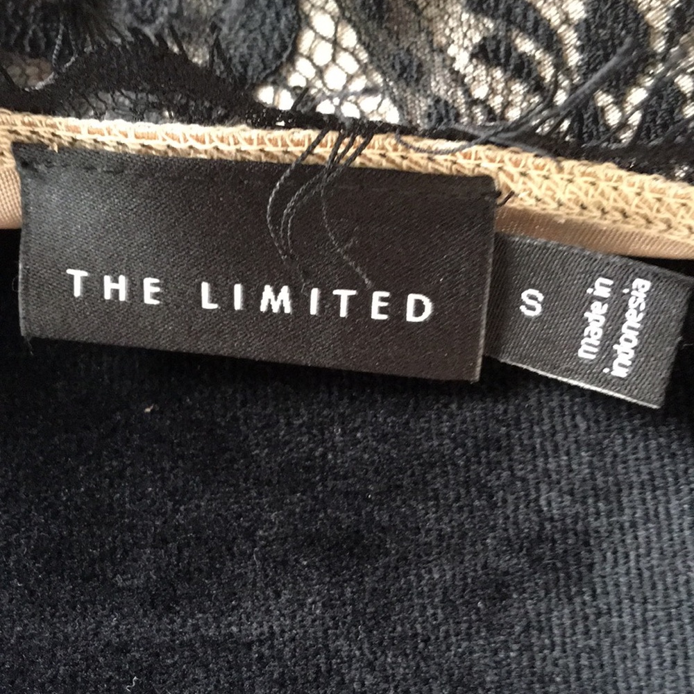 Limited Lace Top - Picture 6 of 7